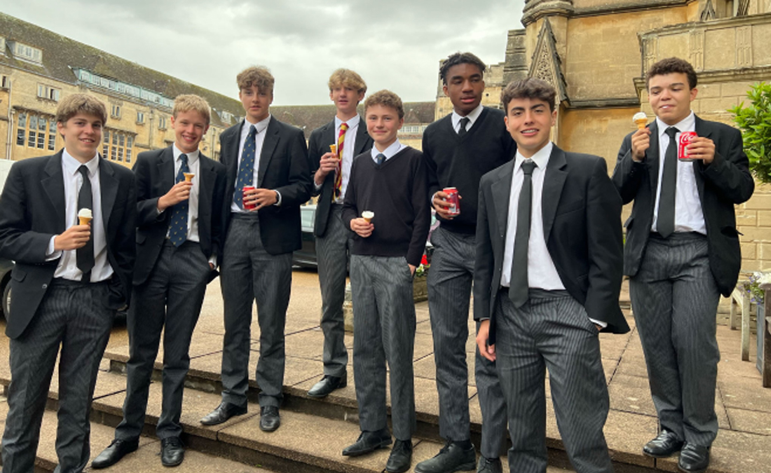 Despite the unwelcomed arrival of rain on Thursday 30 June 2022, Downside Schools ‘Music for a Summers Evening Part II’ gave us so much to smile about.