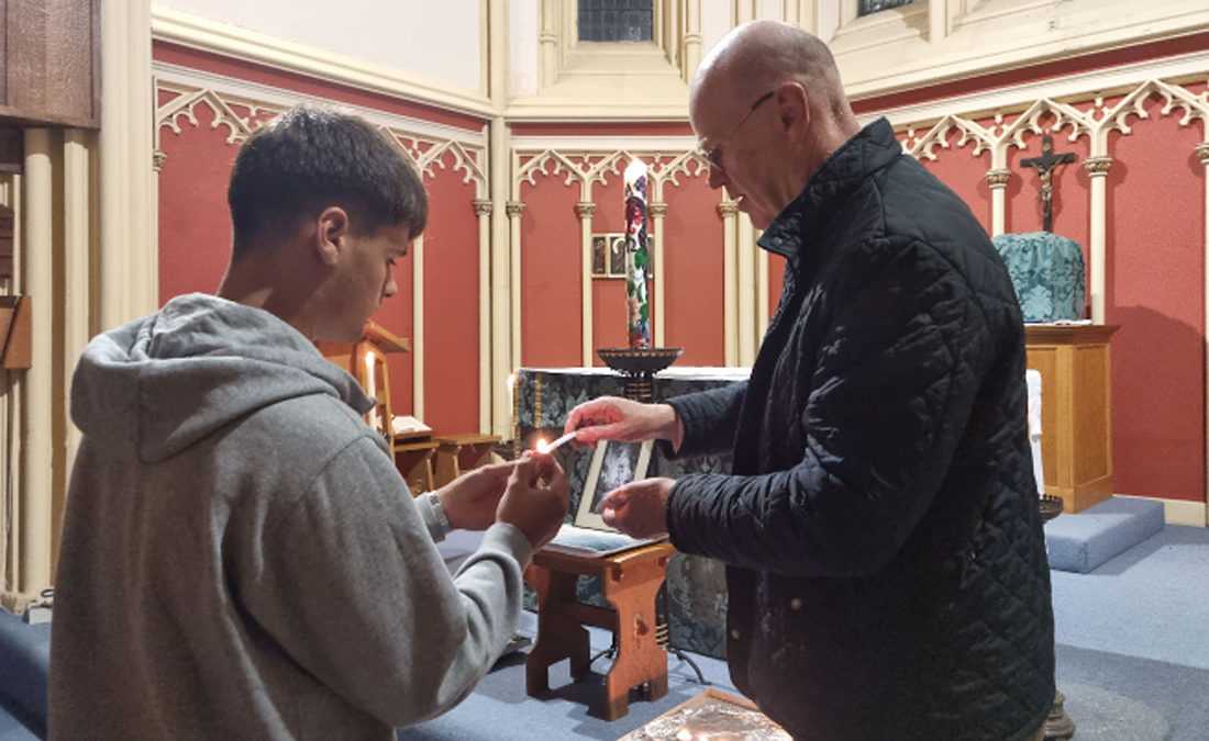 On the evening of Thursday 8th September 2022, the UK and the rest of the world received the news of the passing of Her Majesty Queen Elizabeth II. In the hours and days that followed, members of the Downside School Community, alongside the rest of the nation, reflected on the enormous impact the Queen had on everyone’s lives.