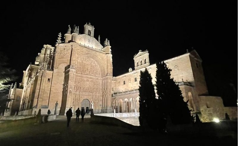 In February half term 2023 a group of Downside School Fourth, Fifth and Sixth Form students, accompanied by Mrs Iglesias and Dr Tapia, travelled to Salamanca, Spain on a language and cultural trip.